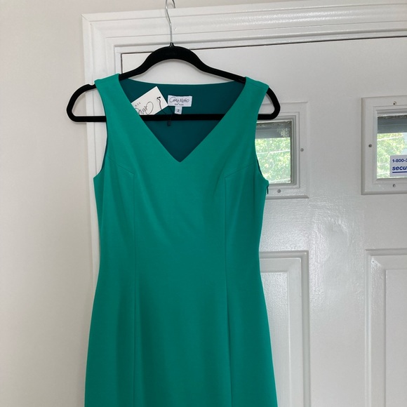 Green Amy Matto New York Dress - Picture 2 of 6